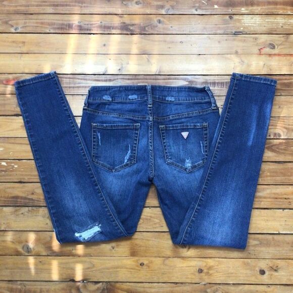 GUESS medium rise skinny Sarah fit size 28 ripped - Picture 2 of 9